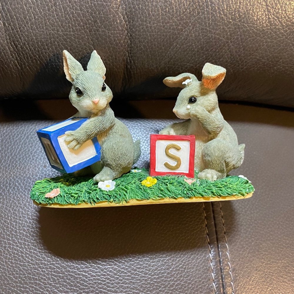 Charming Tails Easter Figurine Bunnies